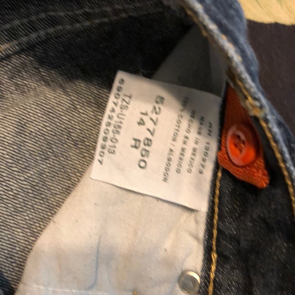 Jeans - Picture 2 of 4